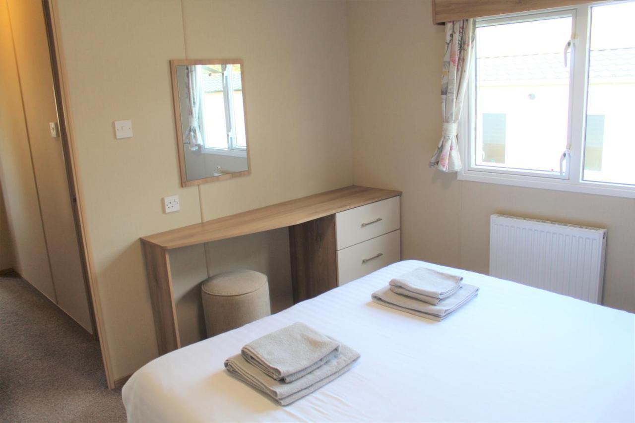 Newquay Bay Resort - Spacious - Sleeps 6 - Close To Porth Beach Екстериор снимка