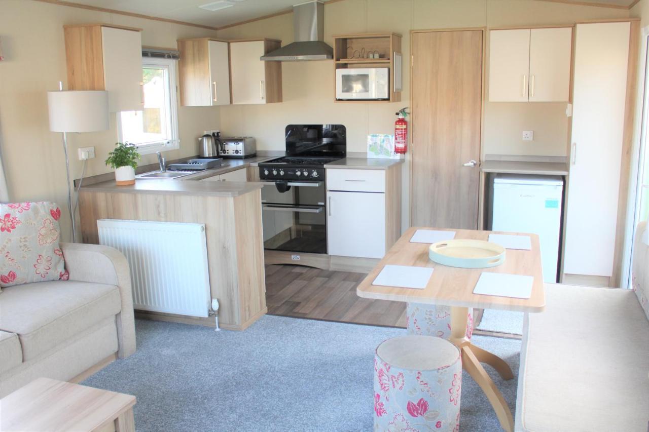 Newquay Bay Resort - Spacious - Sleeps 6 - Close To Porth Beach Екстериор снимка