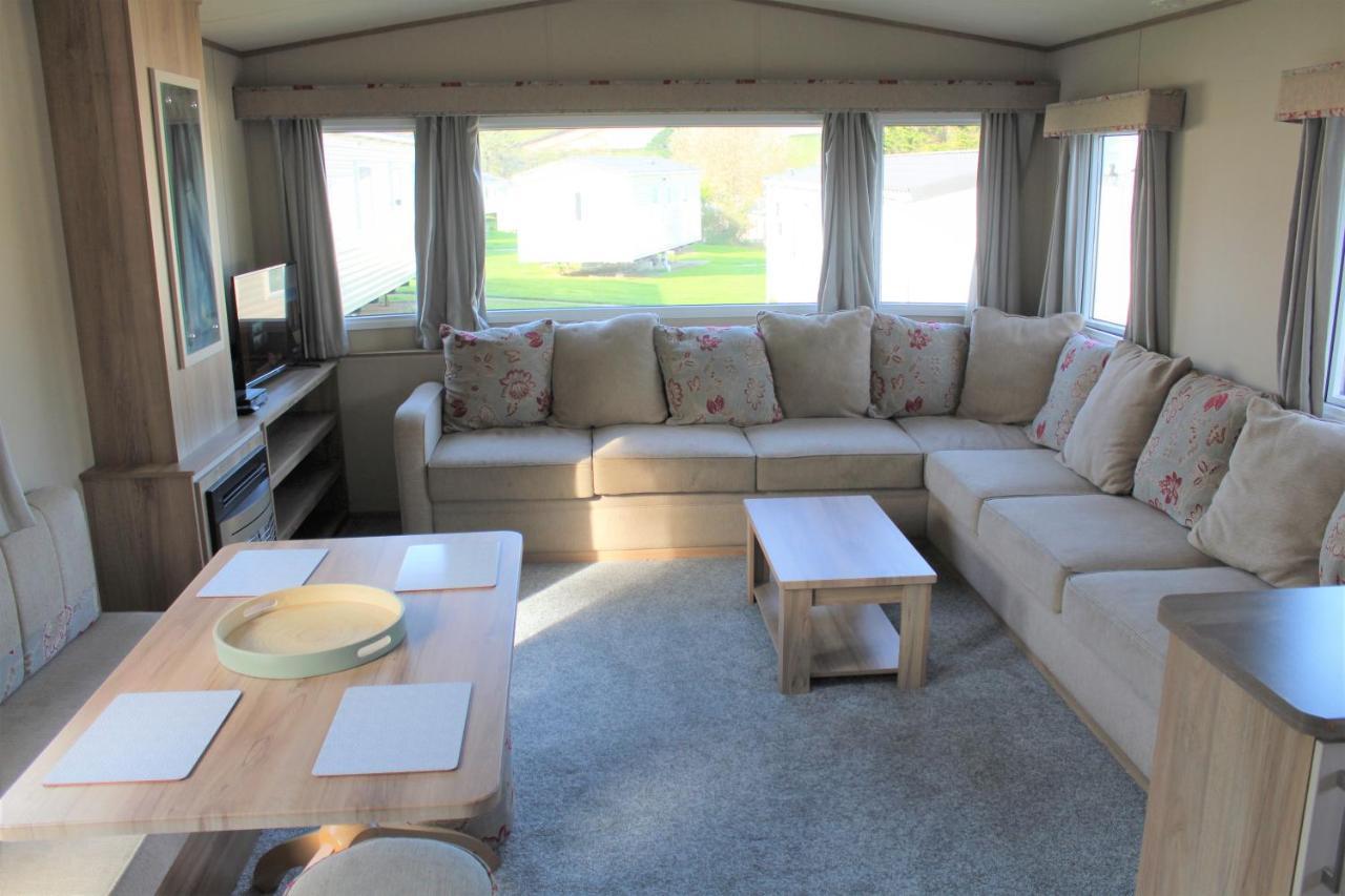 Newquay Bay Resort - Spacious - Sleeps 6 - Close To Porth Beach Екстериор снимка