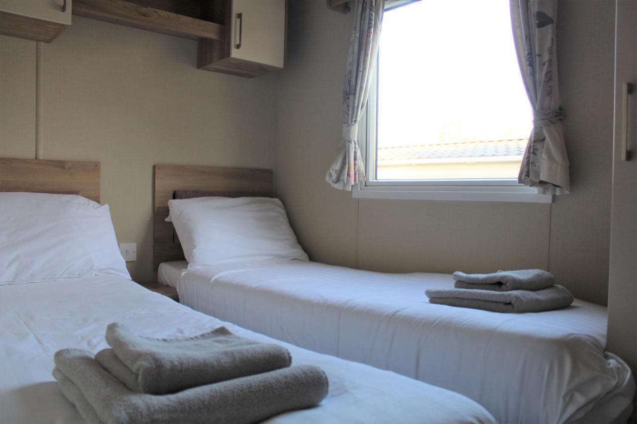 Newquay Bay Resort - Spacious - Sleeps 6 - Close To Porth Beach Екстериор снимка
