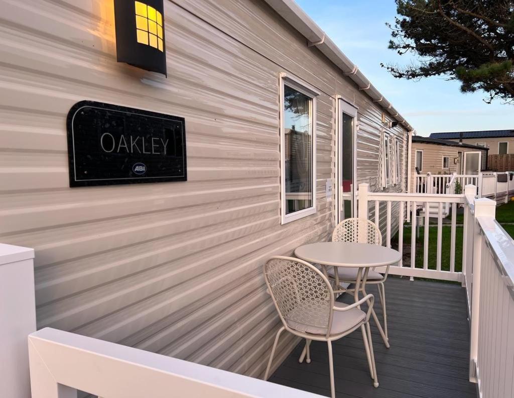 Newquay Bay Resort - Spacious - Sleeps 6 - Close To Porth Beach Екстериор снимка